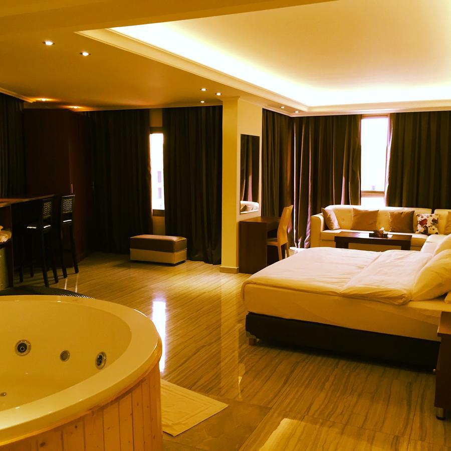 Aphrodite Hotel Ţabarjā Eksteriør bilde
